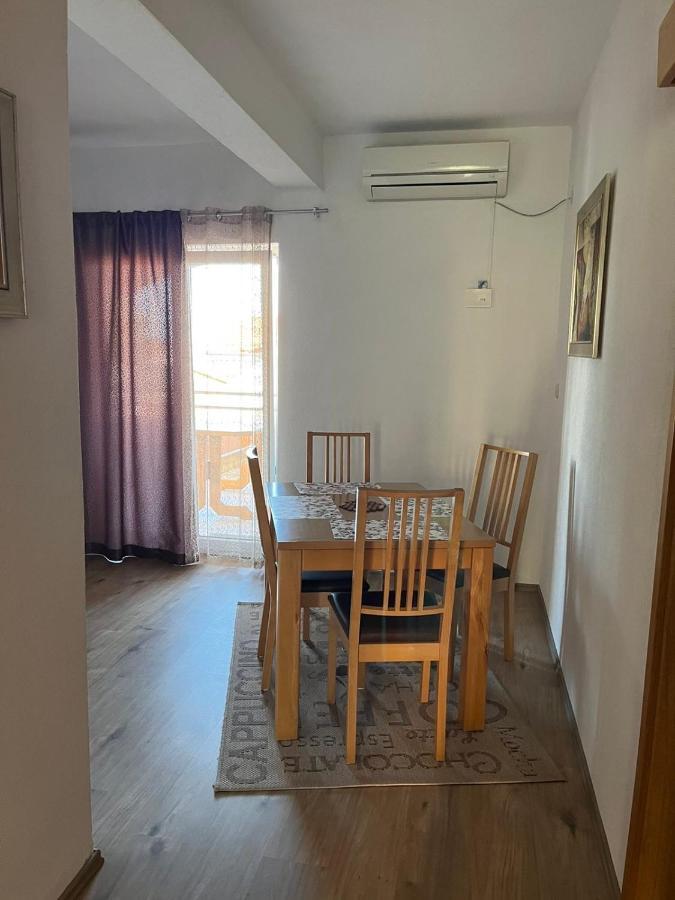 טרוגיר Apartmani Mia מראה חיצוני תמונה