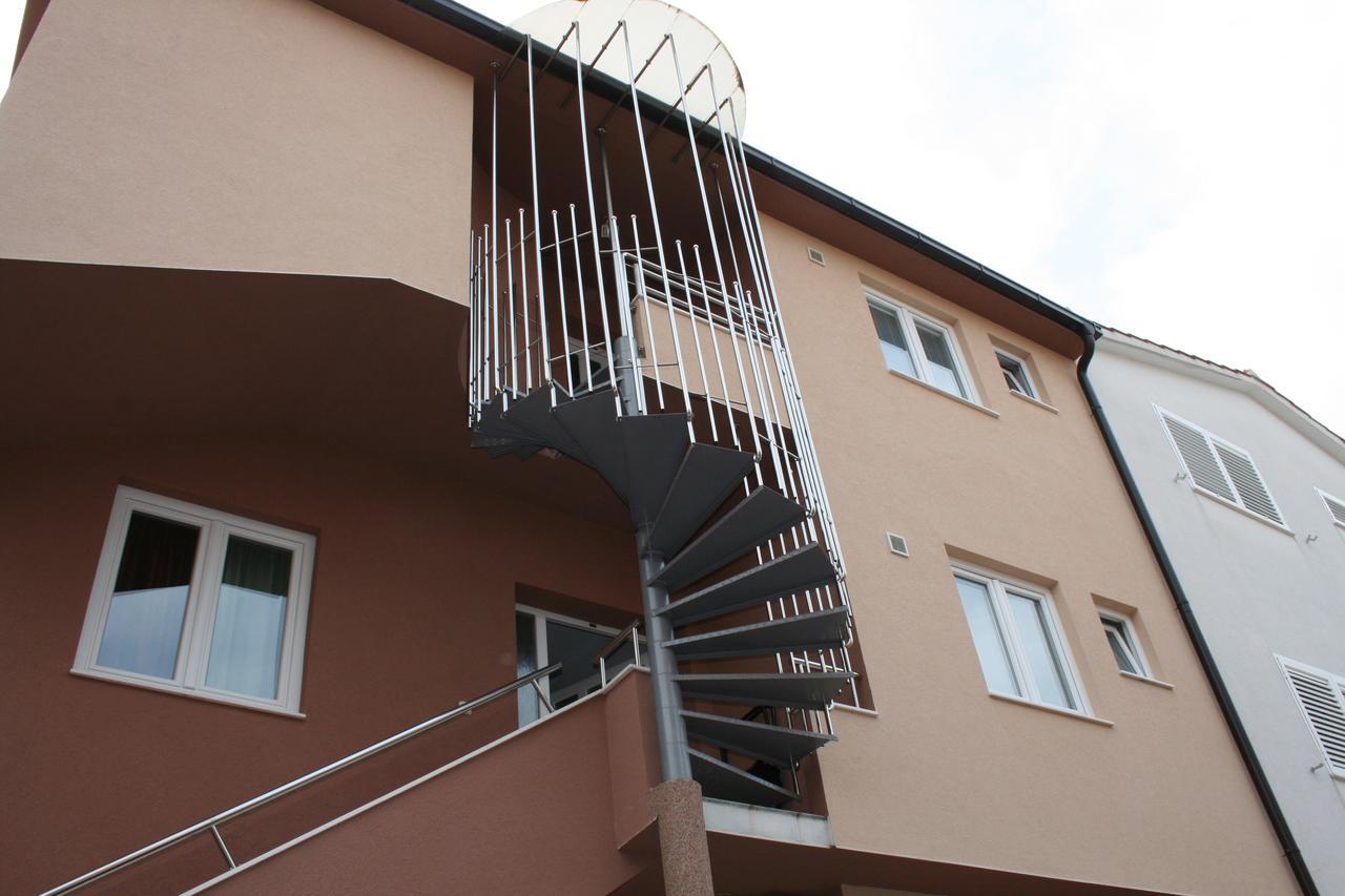 טרוגיר Apartmani Mia מראה חיצוני תמונה
